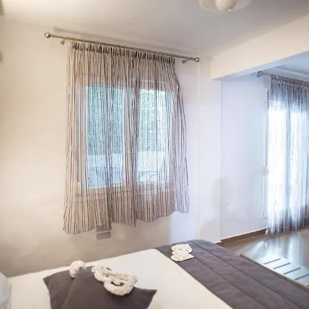 Appartement Maria Stoudios Peraía